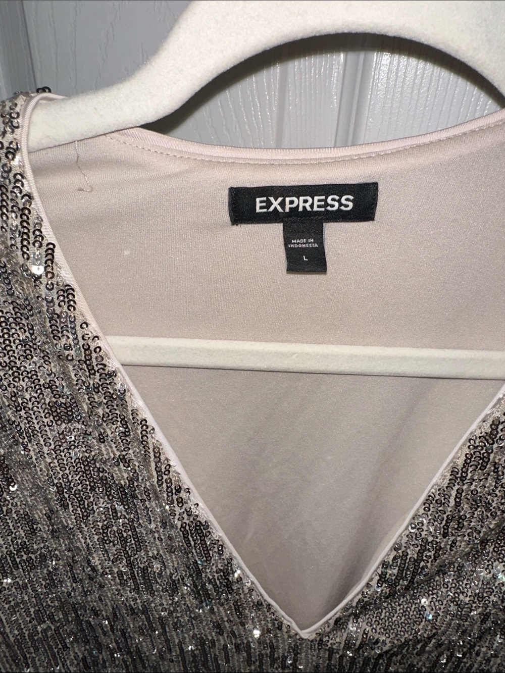 Express Silver Sequin V-Neck Long Sleeve Bodysuit - Picture 2 of 3